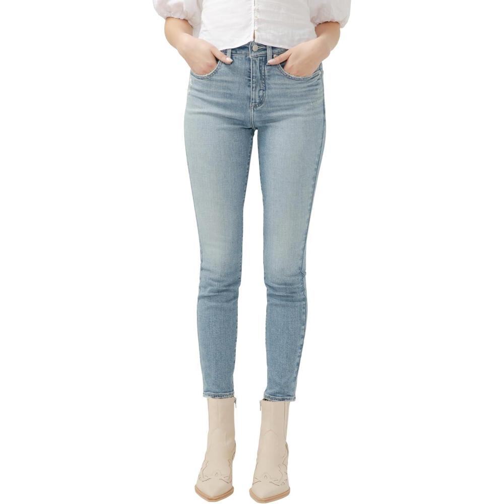 image:imageSilver Jeans Co Womens Avery High Rise Curvy Fit Skinny JeansMed Wash