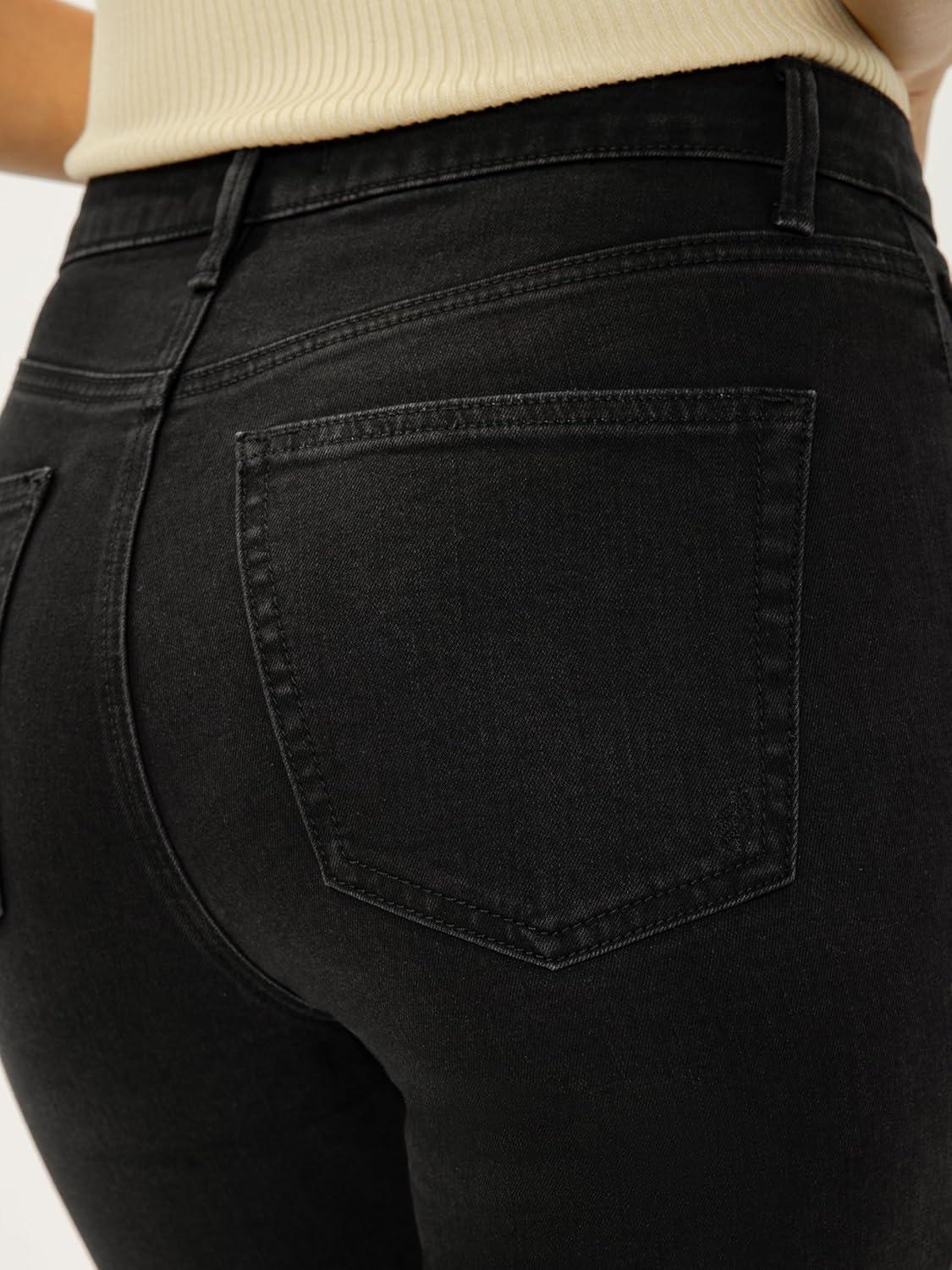 image:imageSilver Jeans Co Womens Isbister CapriBlack