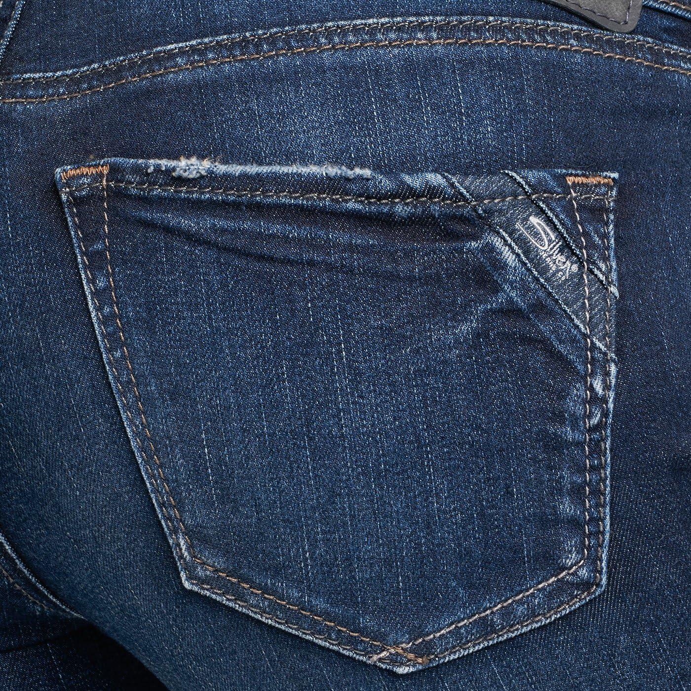 image:imageSilver Jeans Co Womens Avery High Rise Curvy Fit Slim Bootcut JeansDark Clean Pocket